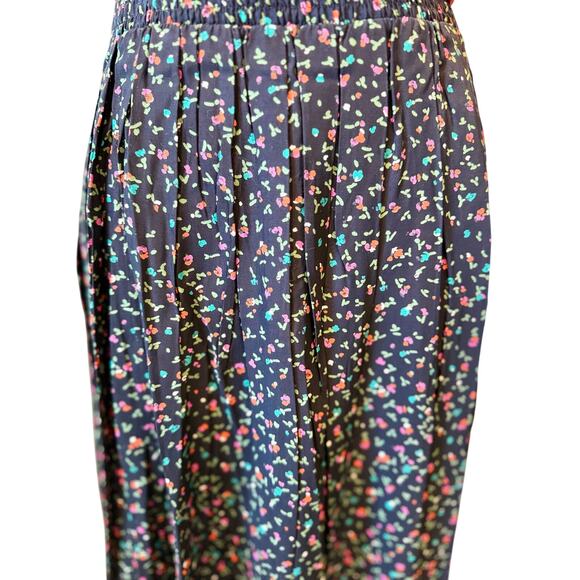 VTG Garfinckel’s Floral Pleated Skirt – 1980s Rayon Midi – Cottagecore Aesthetic - Picture 2 of 5